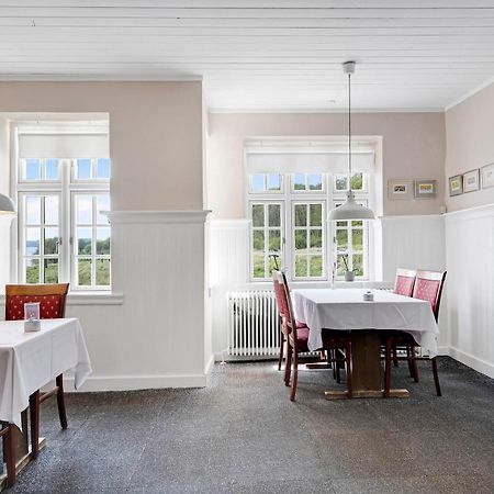 Skovdal Kro Jelling エクステリア 写真