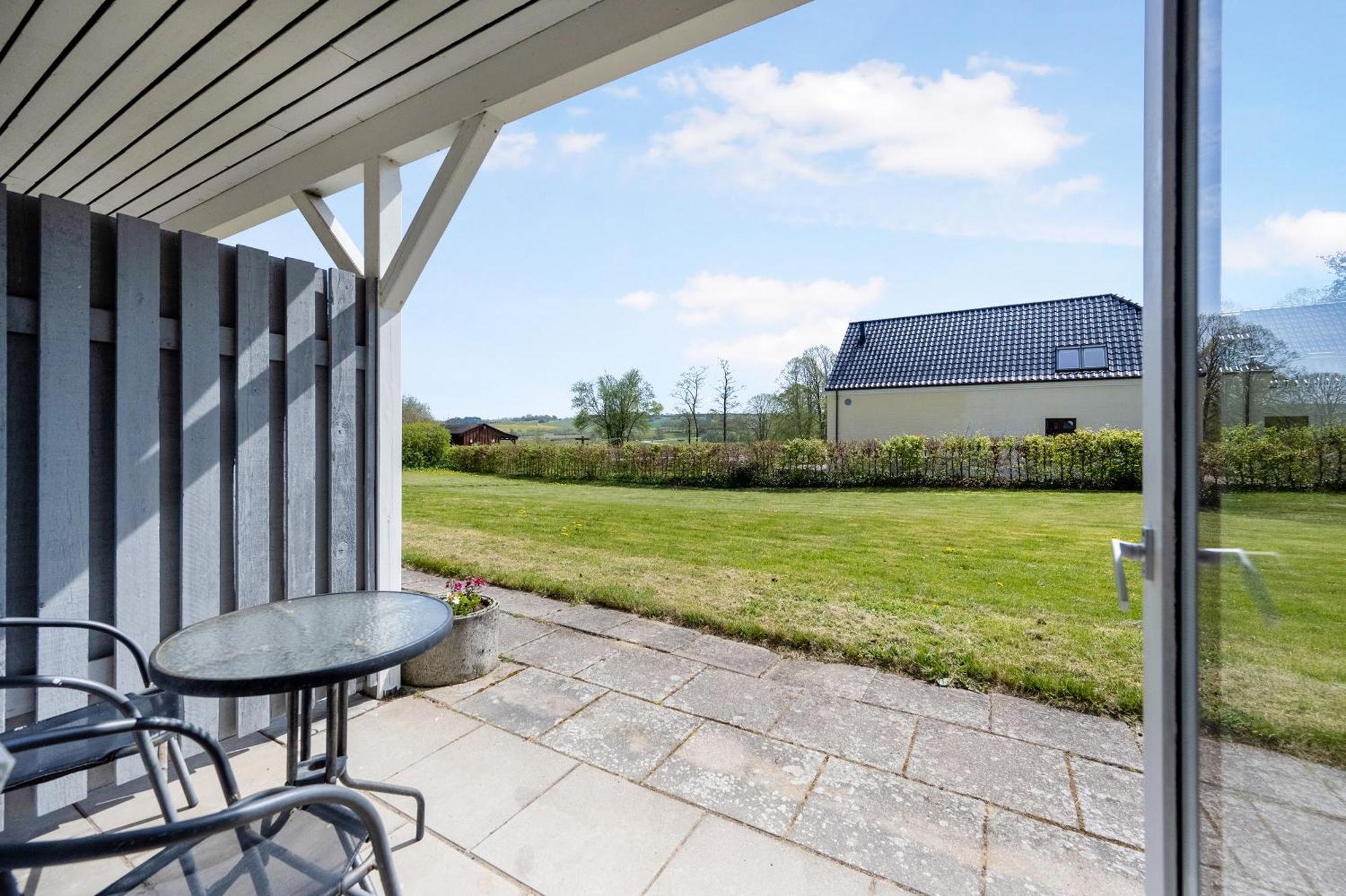 Skovdal Kro Jelling エクステリア 写真