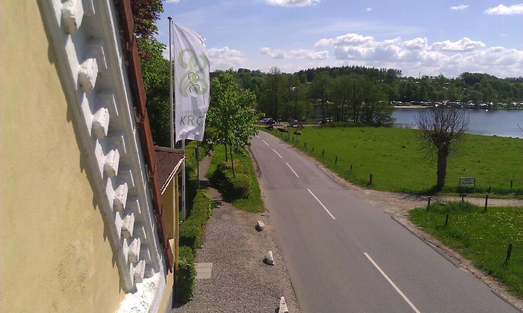 Skovdal Kro Jelling エクステリア 写真